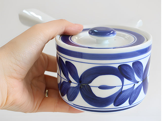 Majolika teapot HASAMI PORCELAIN TEAPOTS